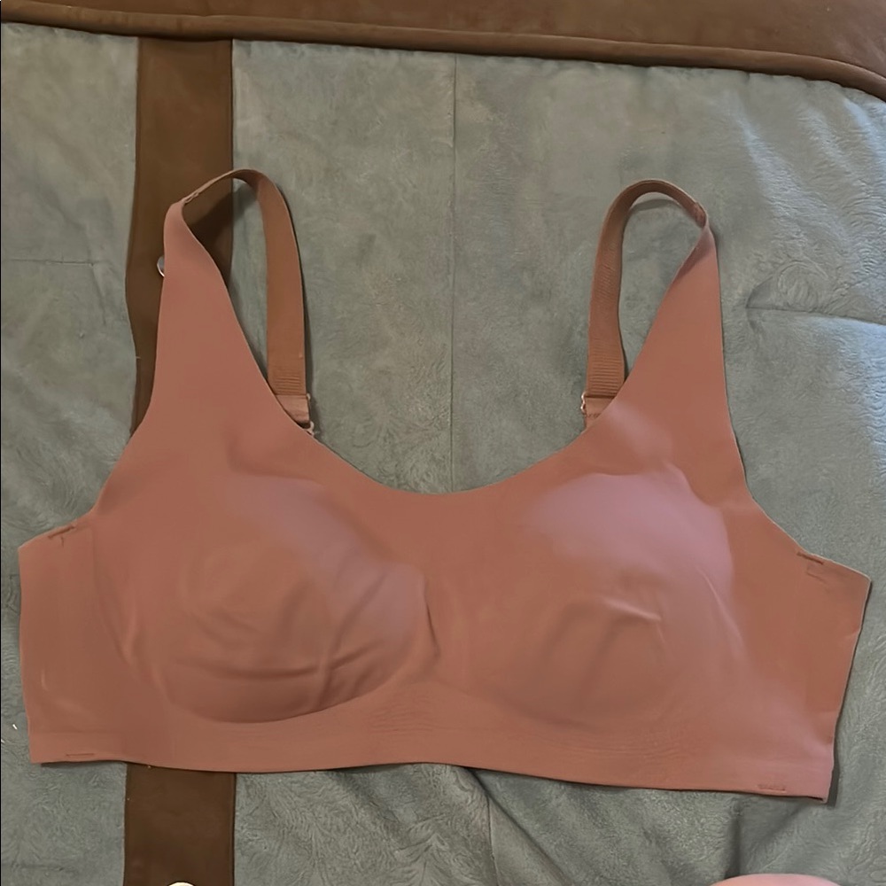 Ambrielle Seamless Tan Bra Sz Large